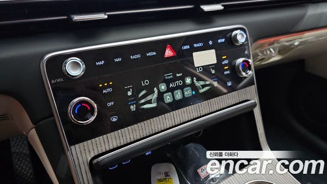 Genesis GV80 2025 — Photo 19/32