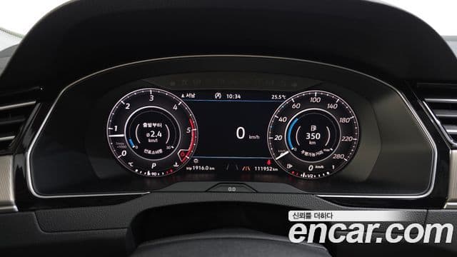 Volkswagen Arteon 2019 — Şəkil 8/20