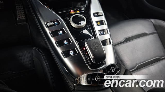 Mercedes-Benz AMG GT 2019 — ფოტო 9/20