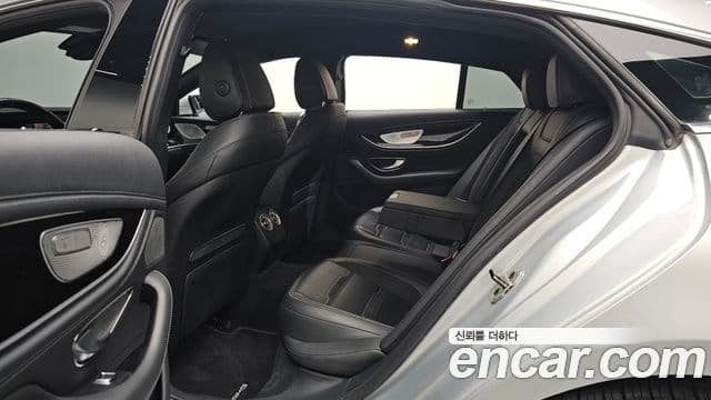 Mercedes-Benz AMG GT 2019 — Şəkil 21/36