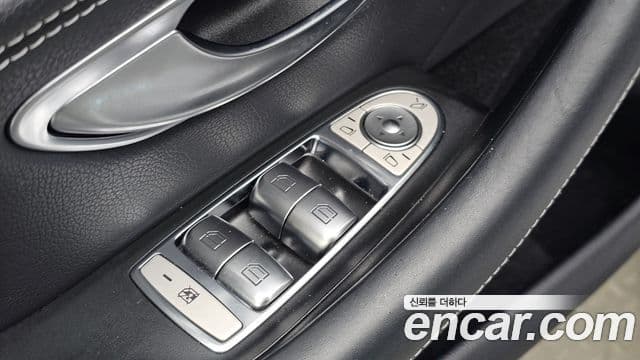 Mercedes-Benz AMG GT 2019 — Şəkil 22/36