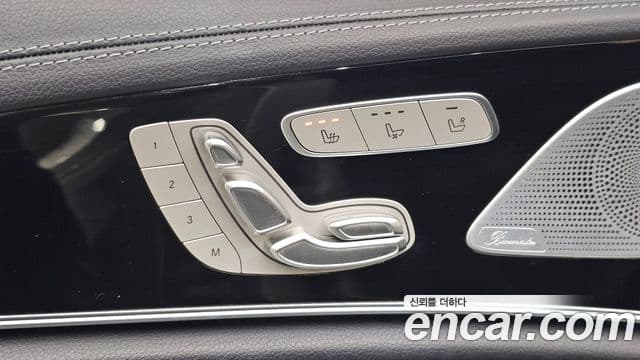 Mercedes-Benz AMG GT 2019 — Şəkil 29/36