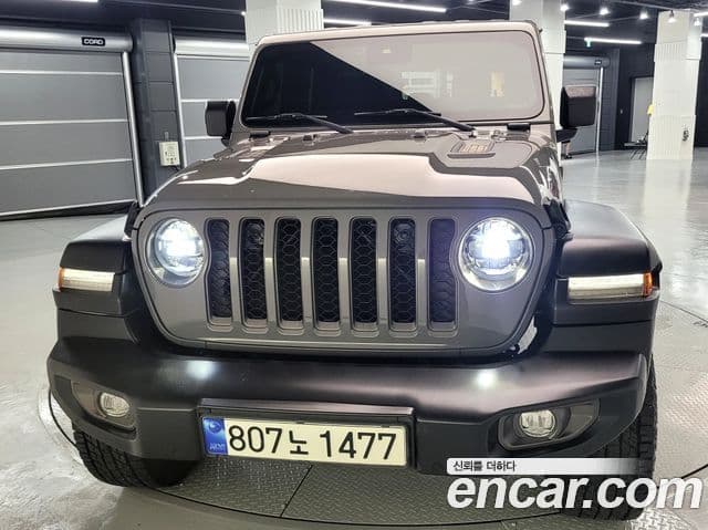 Jeep Gladiator 2023 — Photo 2/20