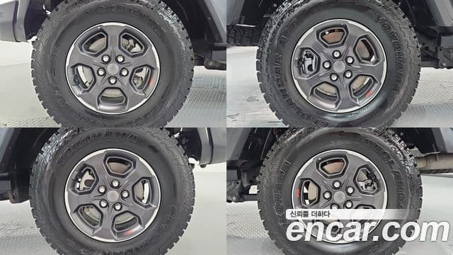 Jeep Gladiator 2023 — Photo 12/20