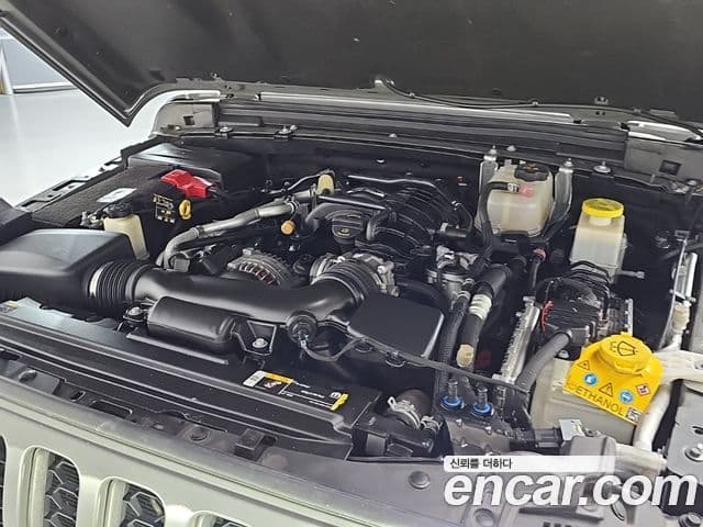 Jeep Gladiator 2023 — Photo 18/20