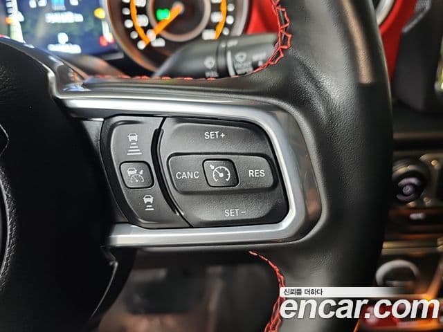 Jeep Gladiator 2023 — Photo 13/20