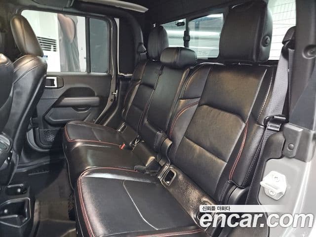 Jeep Gladiator 2023 — Photo 9/20