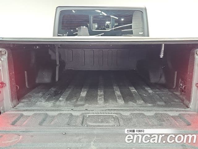 Jeep Gladiator 2023 — Photo 11/20