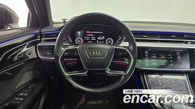 Audi A8 2021 — Фото 13/20