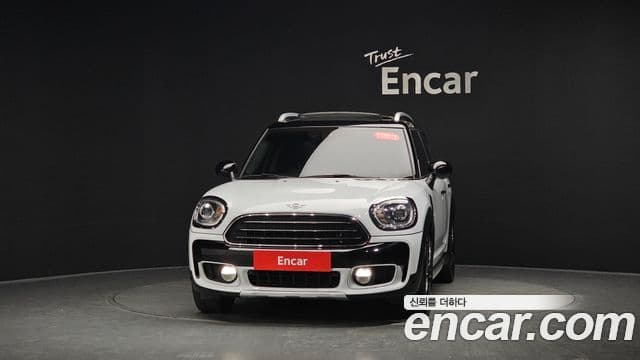 Mini Cooper Countryman 2019 — ფოტო 31/32