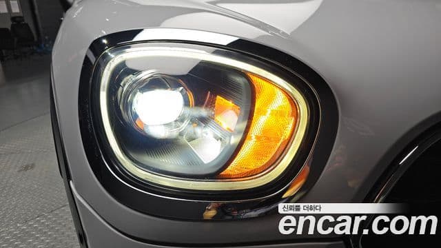 Mini Cooper Countryman 2019 — ფოტო 15/32