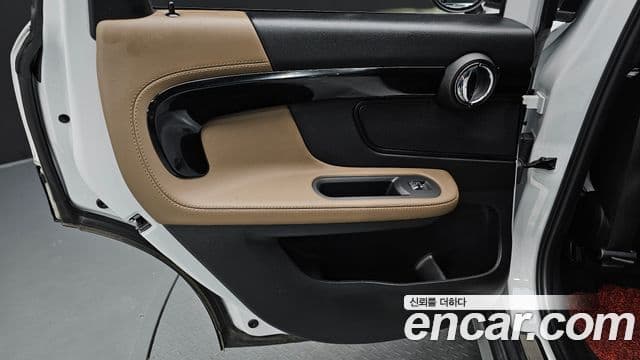 Mini Cooper Countryman 2019 — ფოტო 16/32