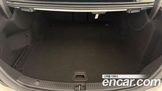 Mercedes-Benz E-Class 2022 — Фото 12/20
