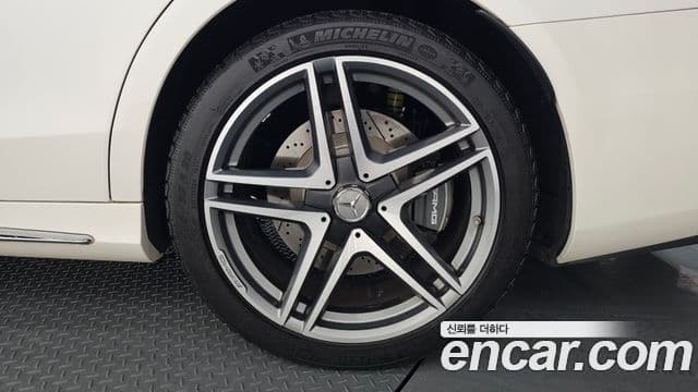 Mercedes-Benz S-Class 2018 — Photo 1/41
