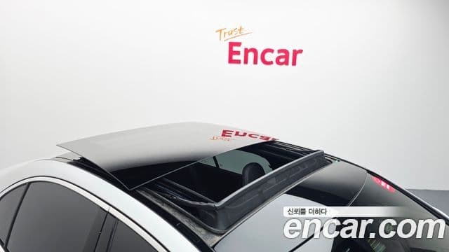 Mercedes-Benz C-Class 2023 — фото 11 из 20