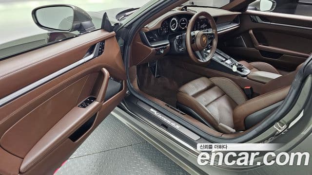 Porsche 911 2020 — ფოტო 10/20