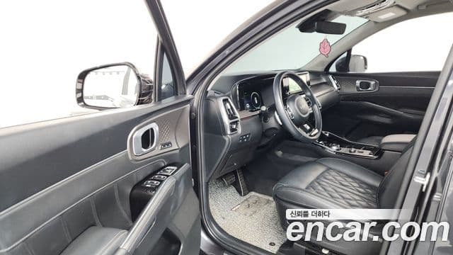 Kia Sorento 2023 — Фото 10/20
