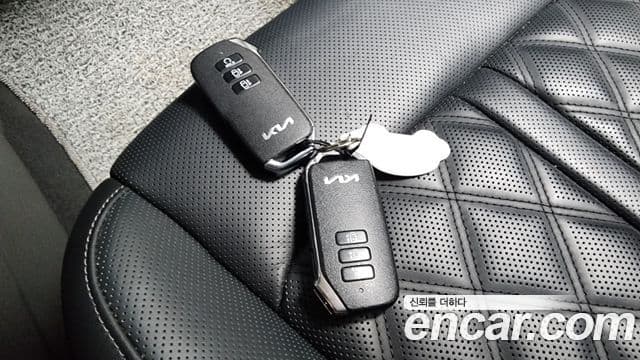 Kia Sorento 2023 — Фото 15/20