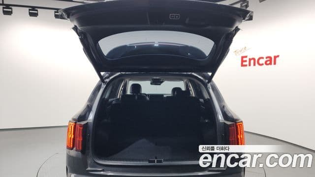 Kia Sorento 2023 — Фото 20/20