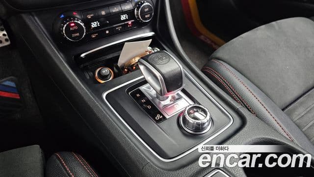Mercedes-Benz GLA-Class 2018 — ფოტო 9/20