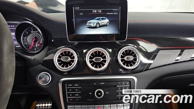 Mercedes-Benz GLA-Class 2018 — фото 14 из 20