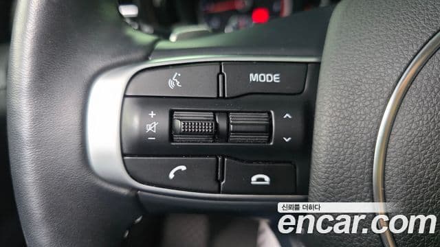 Kia K5 2023 — Şəkil 15/20