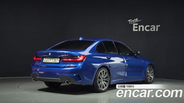 BMW 3 Series 2019 — ფოტო 2/20