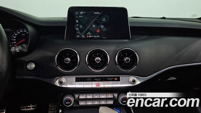 Kia Stinger 2019 — ფოტო 12/20