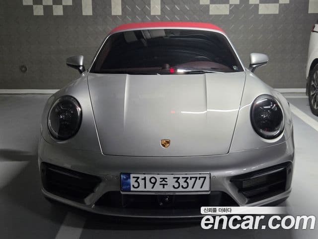 Porsche 911 2023 — фото 3 из 12
