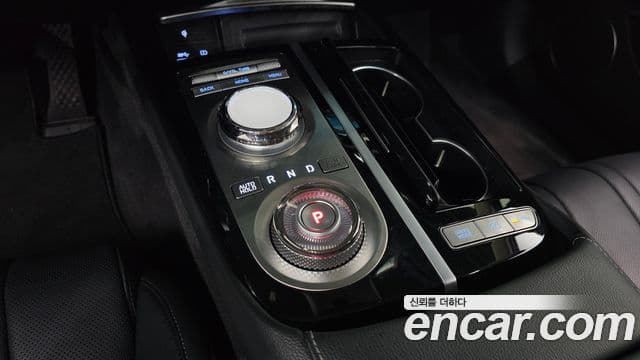 Genesis G80 2023 — Photo 10/20