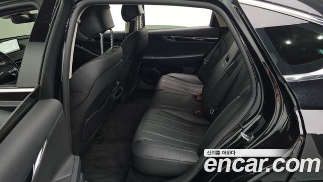Genesis G80 2023 — Photo 3/20