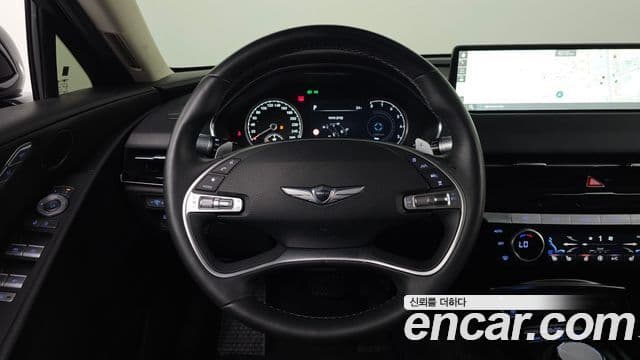 Genesis G80 2023 — Photo 8/20