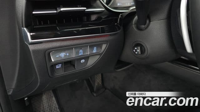 Genesis G80 2023 — Photo 18/20