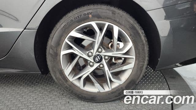 Hyundai Sonata Hybrid 2021 — ფოტო 8/30