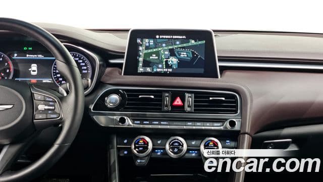Genesis G70 2019 — Şəkil 13/20