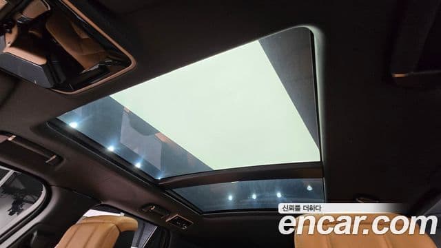 Land Rover Range Rover 2022 — ფოტო 16/20
