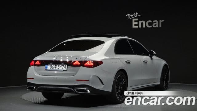 Mercedes-Benz E-Class 2024 — Фото 2/20