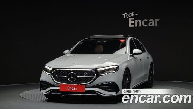 Mercedes-Benz E-Class 2024 — Фото 3/20