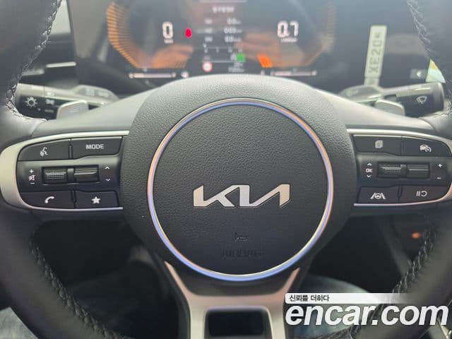 Kia K5 2025 — Şəkil 13/19