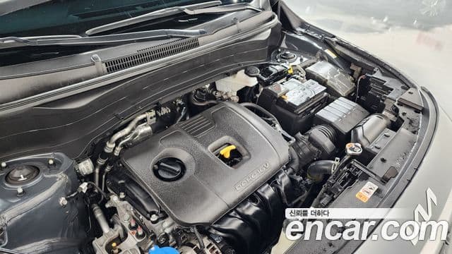 Kia Seltos 2023 — ფოტო 6/20