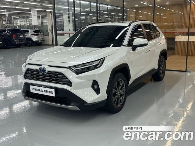 Toyota RAV4 2023 — Şəkil 9/19