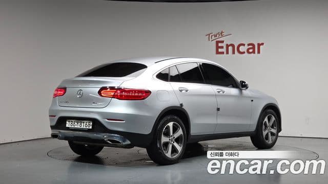 Mercedes-Benz GLC-Class 2019 — ფოტო 2/20