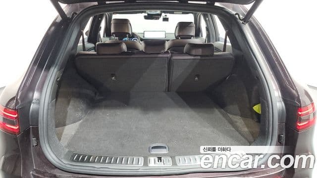 Genesis GV70 2021 — ფოტო 18/20