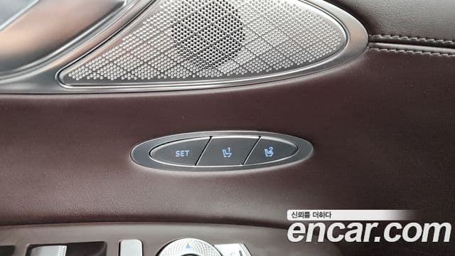 Genesis GV70 2021 — ფოტო 20/20