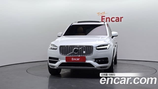 Volvo XC90 2018 — Şəkil 3/20