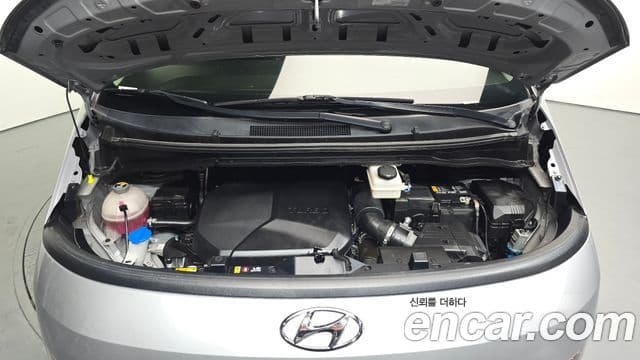 Hyundai Staria 2022 — ფოტო 6/20