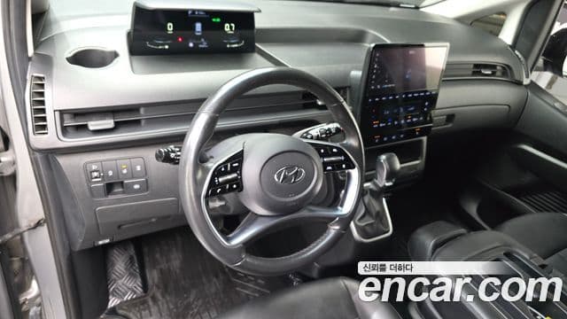 Hyundai Staria 2022 — ფოტო 7/20