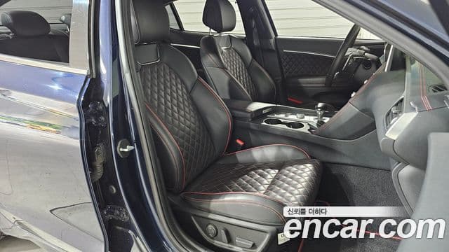 Genesis G70 2019 — ფოტო 11/20