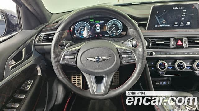Genesis G70 2019 — ფოტო 13/20