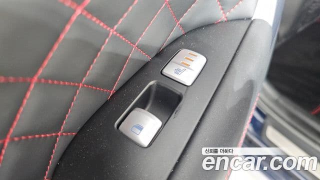 Genesis G70 2019 — ფოტო 20/20